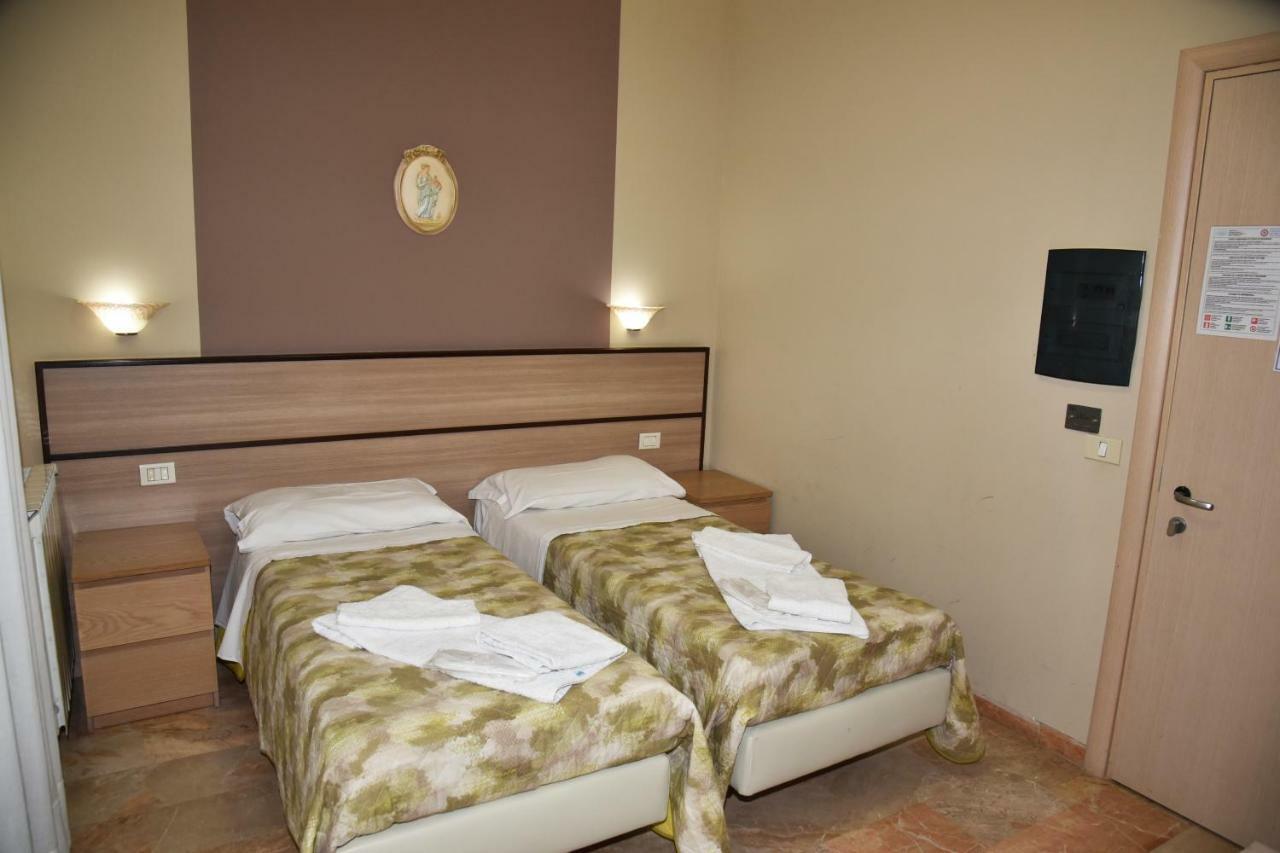 Hotel Nelton 3*