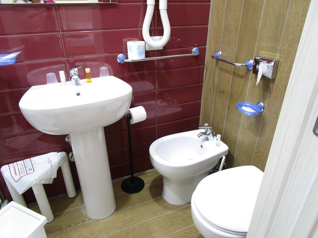 Nelton Hotel